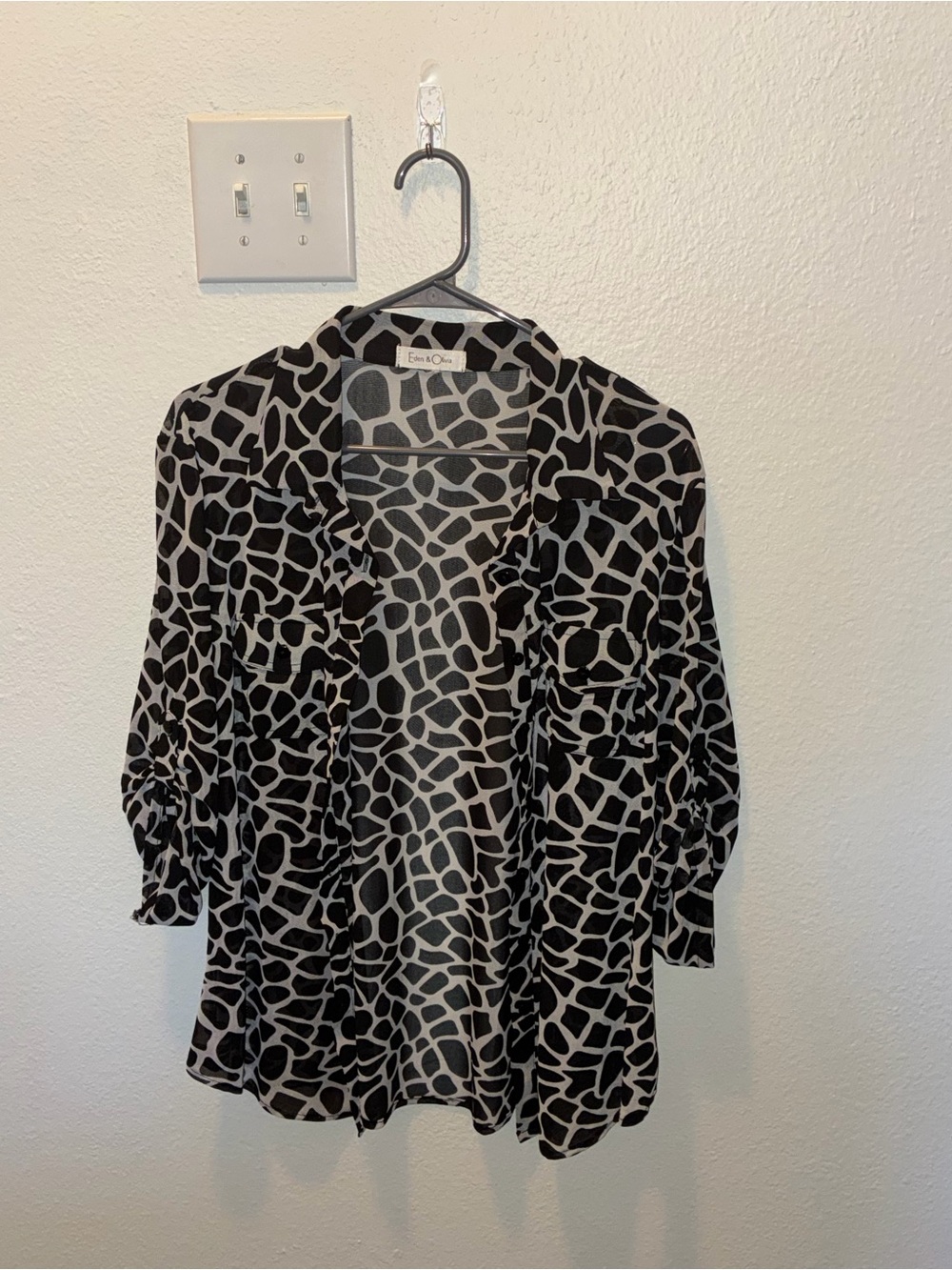 Eden & Olivia Black and White Giraffe-Print Button Down Shirt